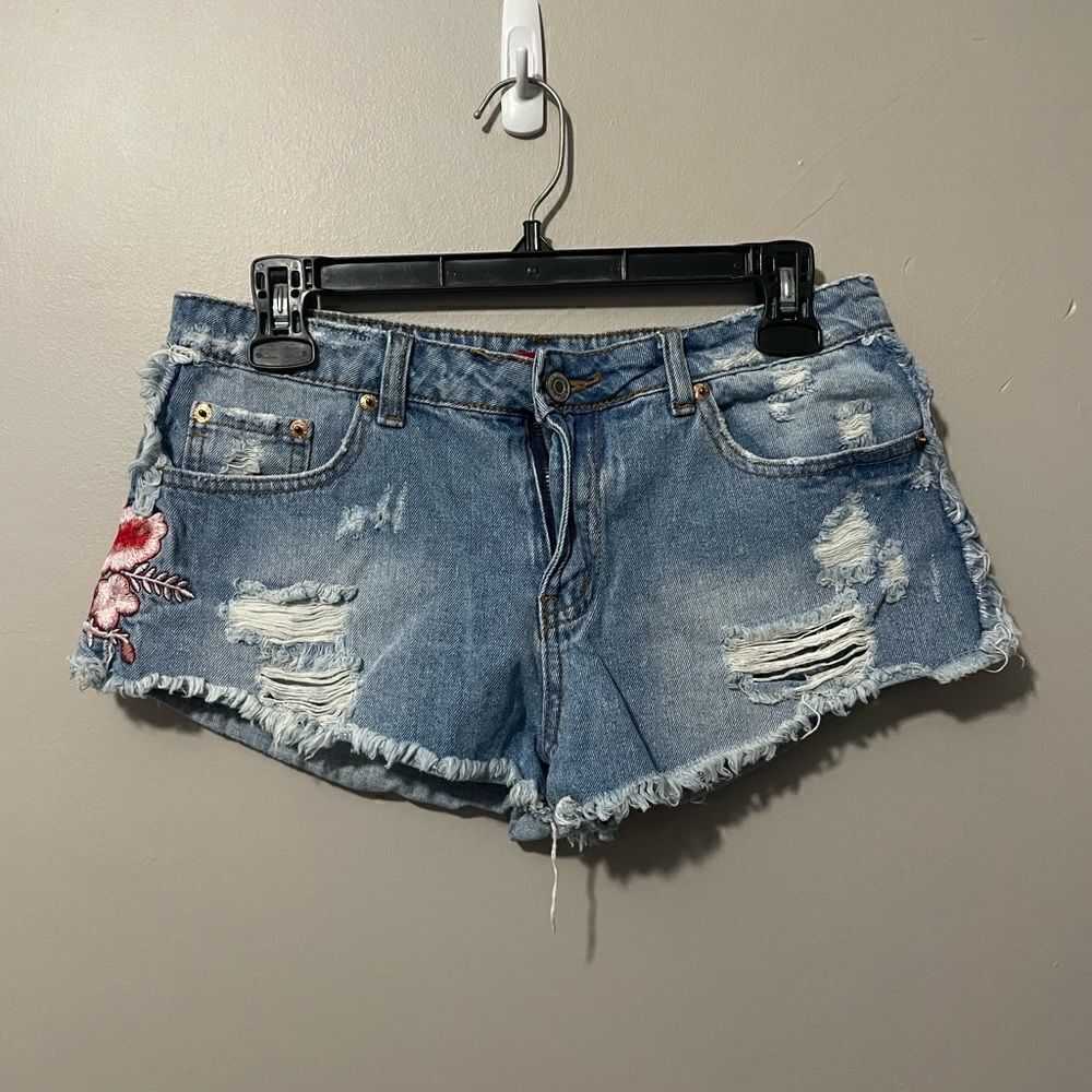 Signatures shorts